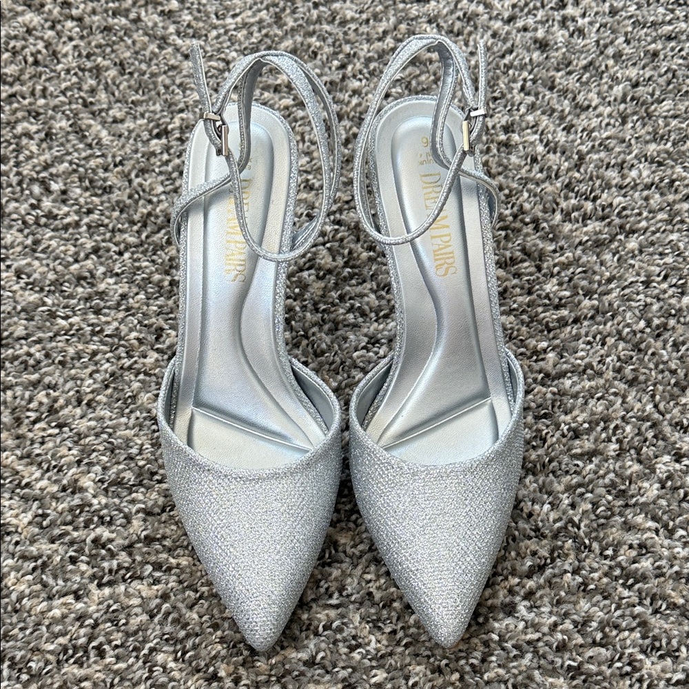 Dream Pairs Silver Pointed Toe Heels